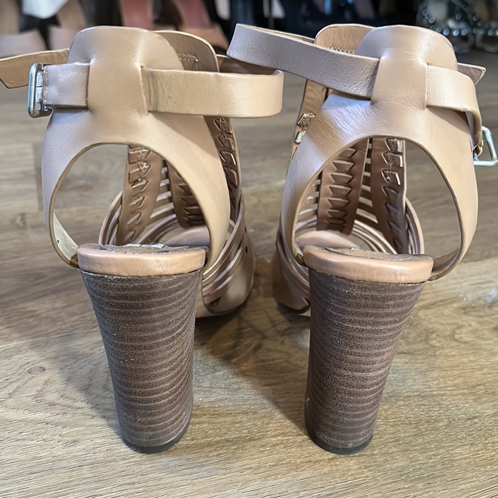 Block heels - Picture 4 of 7